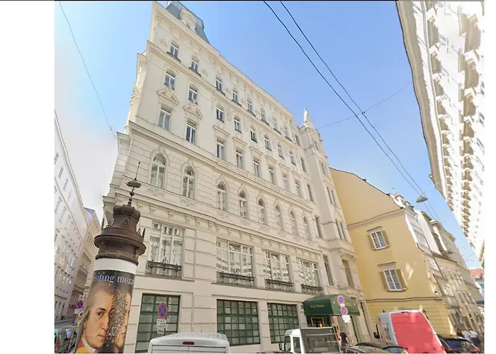 Domizil Hotel 4*